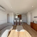 Ouest Privees Modernes Tv Wifi Bureau En Colocation ホームステイ ニース