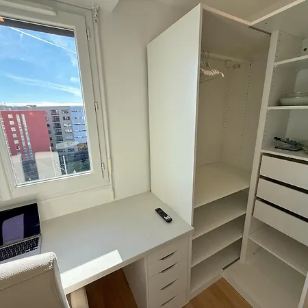 Pansiyon Ouest Privees Modernes Tv Wifi Bureau En Colocation Nice