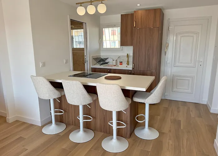 Ouest Privees Modernes Tv Wifi Bureau Alloggio in famiglia Nizza