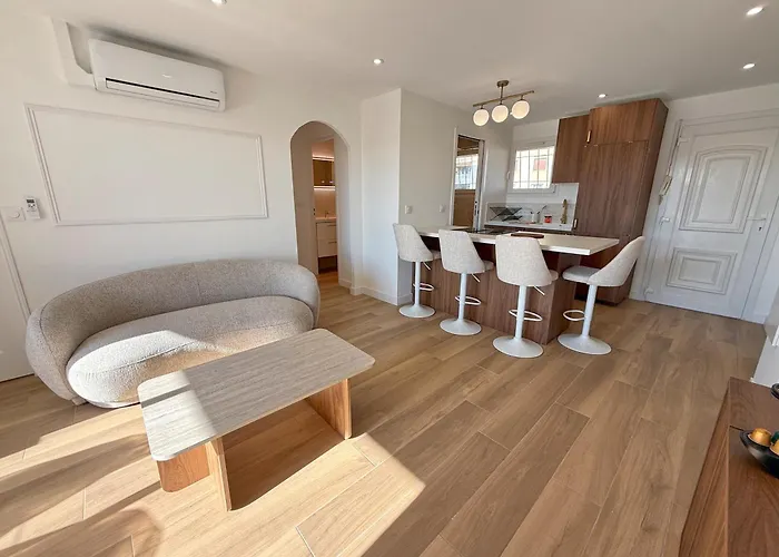 Ouest Privees Modernes Tv Wifi Bureau *