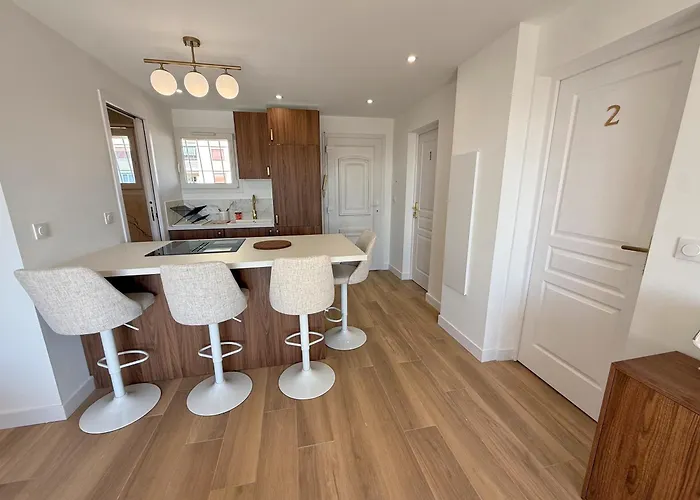 Ouest Privees Modernes Tv Wifi Bureau * Nizza