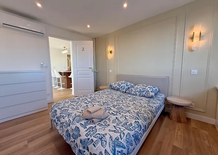 Ouest Privees Modernes Tv Wifi Bureau *